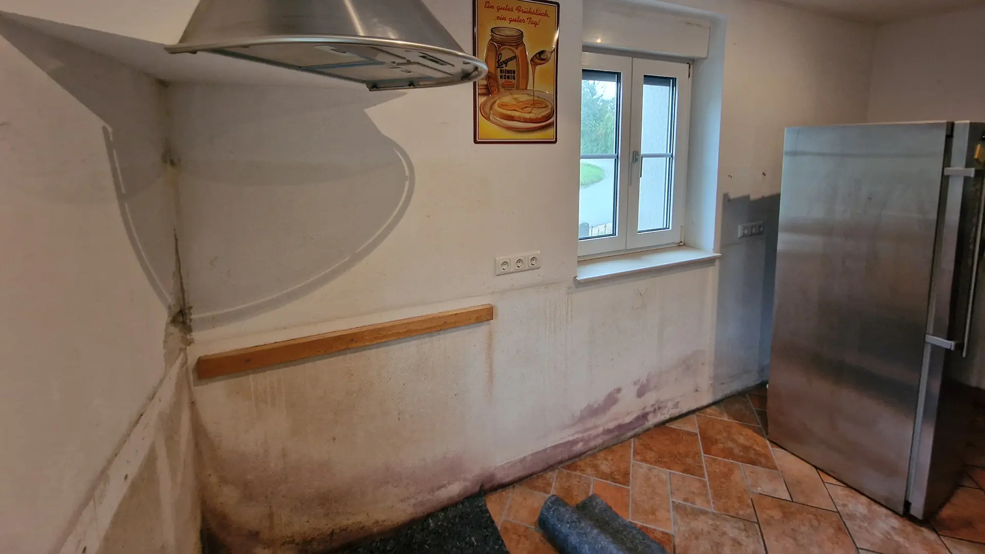 Endoskopische Untersuchung hinter Kücheneinbauten Regensburg