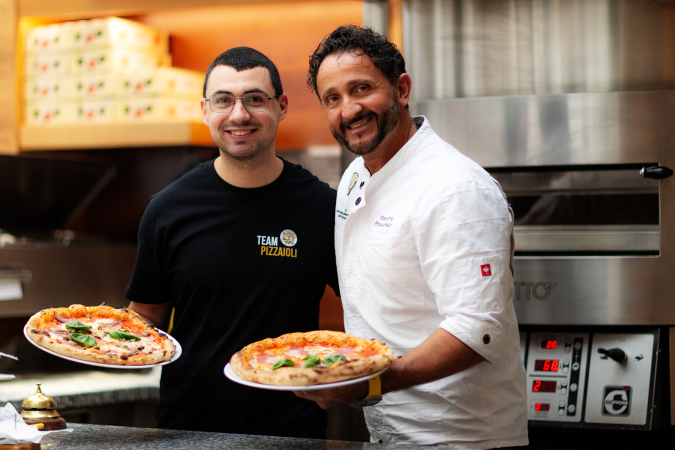 Patissier, Fan-Shop, Lieferservice, Schmankerl-Express, Übernachtung im Privatboot auf der Donau, buchen, Facebook, Social Media, Nacht, Durchreise, Radlkeller, perfekt, ausgestattet, Personal, hilft, tatkräftig, Räder, einparken, Sehr, sauber, Unterkunft, bayrisches Bier, immer, gut, April, Toplage, sehr, regional, komfortabel, rundum, wohlgefühlen, Viel, Dank, schön, Aufenthalt, Wirtsfamilie, fair, Preis, Familie, Kinder, persönlich, kümmern, willkommen, Terrassencafé, Verkehrslandeplatz Vilshofen an der Donau, unmittelbar, Nähe, Schiffsanlegestelle, flussaufwärts, Passau, Genießen, gutbürgerlich, Tasse, Kaffee, Stück, selbstgebacken, Kuchen, wunderbar, Donaupanorama, wirken, Vilshofen, Vilshofen an der Donau, Gastronomie, Gasthaus, Gaststätte, Gasthof, Wirtshaus, Lokal, Essen, Trinken, Eis, Restaurant, Küche, Biergarten, Pensio, Zimmer, Fremdenzimmer, Gästezimmer, Übernachten, Schlafen, Unterkunft, Radfahrer, Donauradweg, Bike, eBike, E-Bike, Familie, Begrüßung, Herzlich, Traditionsgasthof, Stadtplatz, servieren, Brauerei